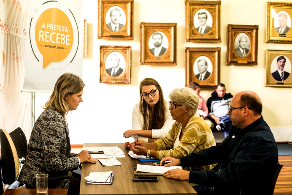 25.04.2019 - Prefeita Paula Mascarenhas durante edição do Prefeita Recebe, no Salão Nobre do Paço Municipal - Foto: Gustavo Vara