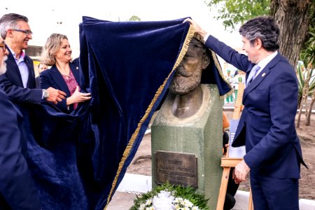 02.12.2018 Inauguração do busto de Camões - Fotos Gustavo Mansur