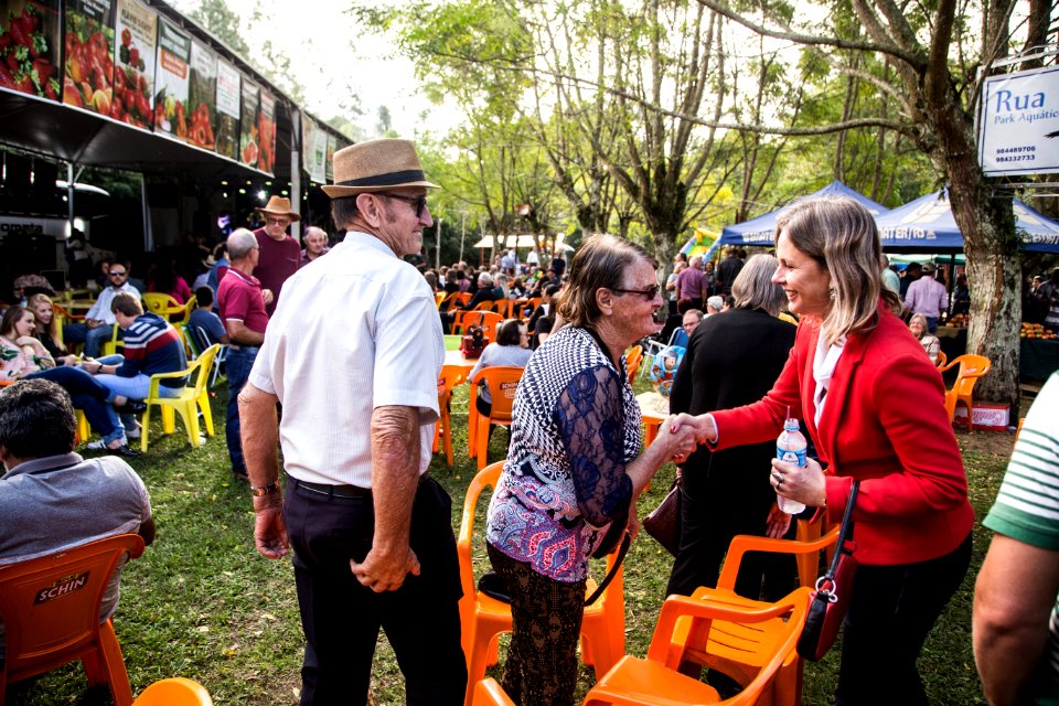 01.05.2019 - Prefeita Paula Mascarenhas realiza o percurso de ida feito com o transporte coletivo rural, saída do ponto da General Neto entre Santa Tecla e Deodoro, a caminho da FETOMATE no Grupelli - Foto: Gustavo Vara