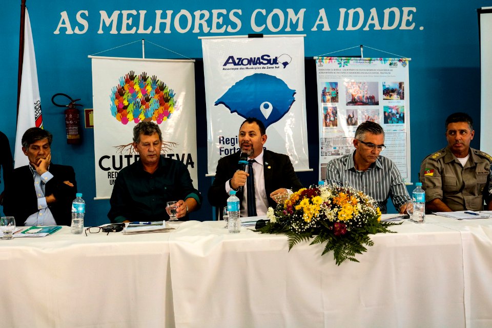 22.03.2019 - Vice-prefeito Idemar Barz representa prefeita em reunião da Azonasul em Arroio Grande - Foto Michel Corvello