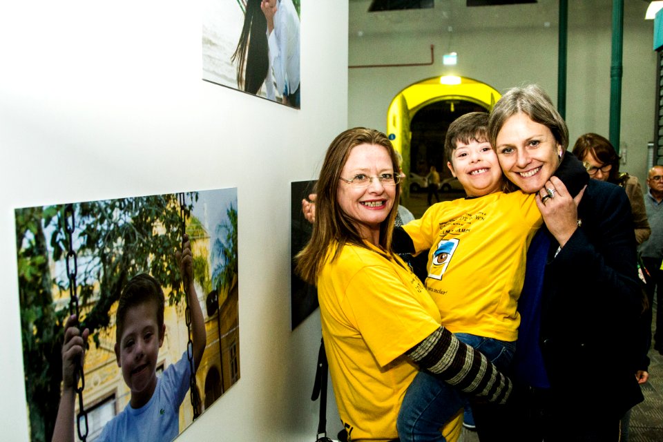 21.03.2019 - Prefeita Paula Mascarenhas prestigia a abertura da exposição de fotos ‘Transformando Olhares’, da Semana de Conscientização e Orientação sobre Síndrome de Down - Foto: Gustavo Vara