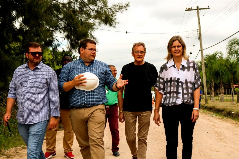 08.03.2019 - Prefeita Paula Mascarenhas visita as obras do Sanep - Foto Michel Corvello-53