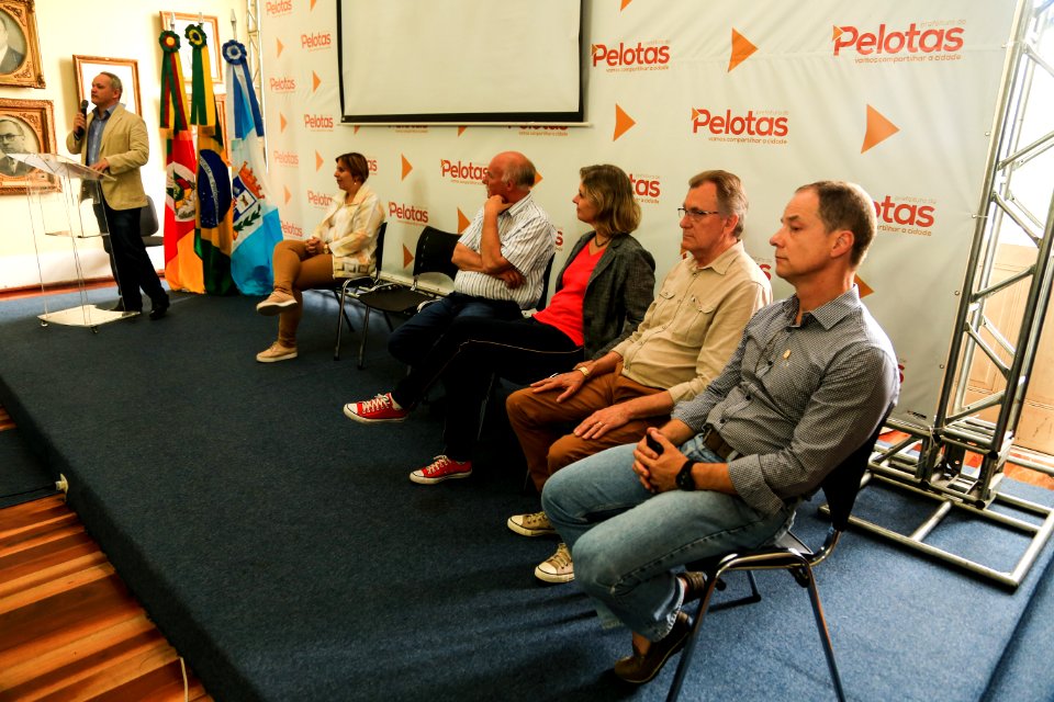 30.11.2018 - Prefeita Paula Mascarenhas e o vice Idemar Barz no evento de abertura da Semana Municipal de Conscientização à proteção da vida animal e Lançamento da cartilha do Comupa - Foto: Gustavo Vara