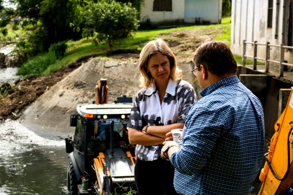 08.03.2019 - Prefeita Paula Mascarenhas visita as obras do Sanep - Foto Michel Corvello-39