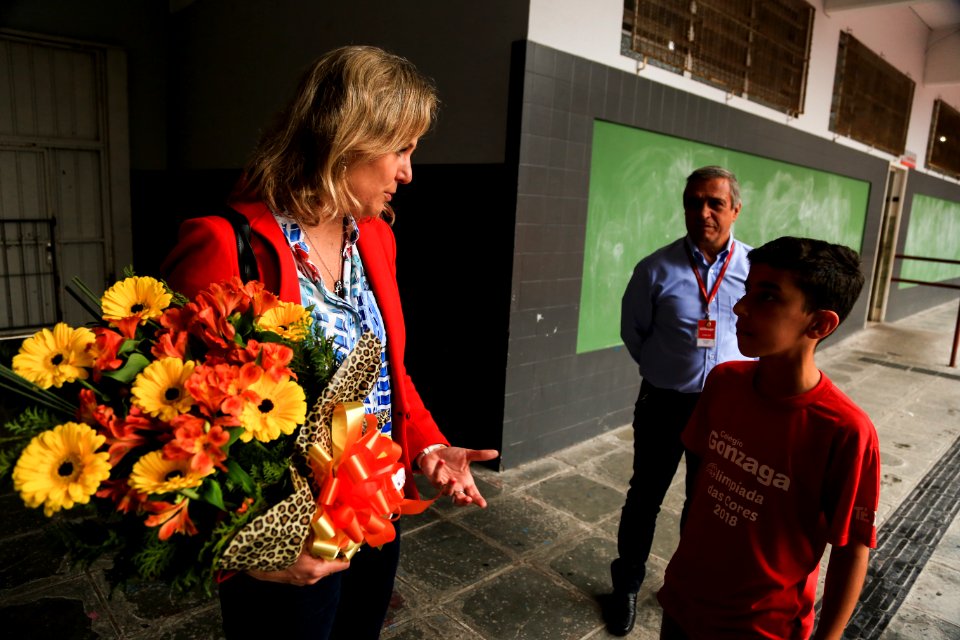 09.10.2018 - Prefeita Paula Mascarenhas durante palestra aos alunos do 9° ano do Colégio Gonzaga - Foto: Gustavo Vara