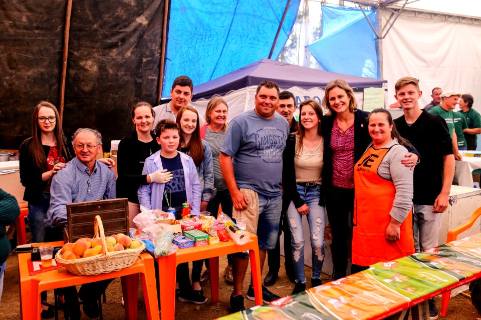 02.12.2018 Abertura Oficial da Festa Municipal do Pêssego - Fotos Gustavo Mansur