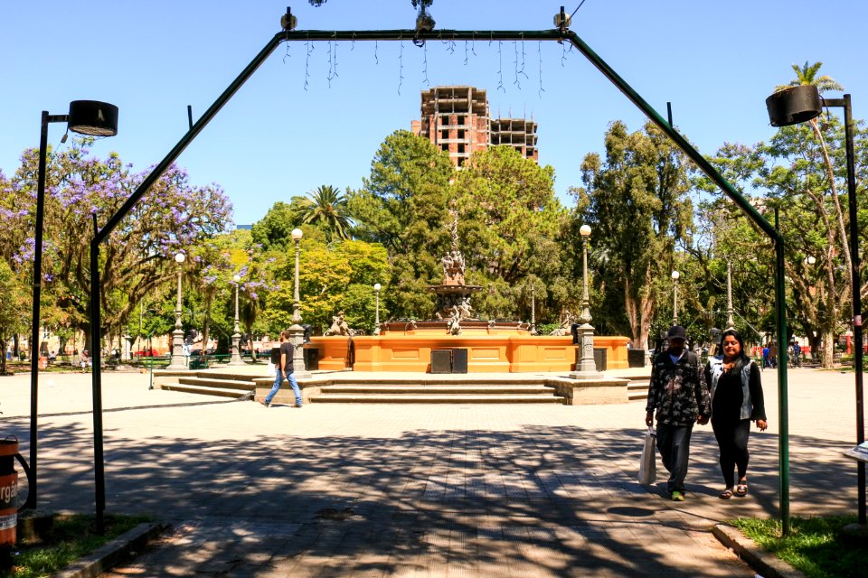 03.12.2018 - Montagem da decoração do Pelotas Doce Natal - Foto Michel Corvello