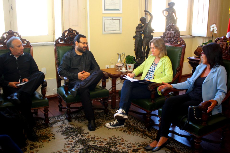 13.02.2019 - Gab Prefeita - Visita Direção Escola Assis Brasil - Foto Marcel Avila
