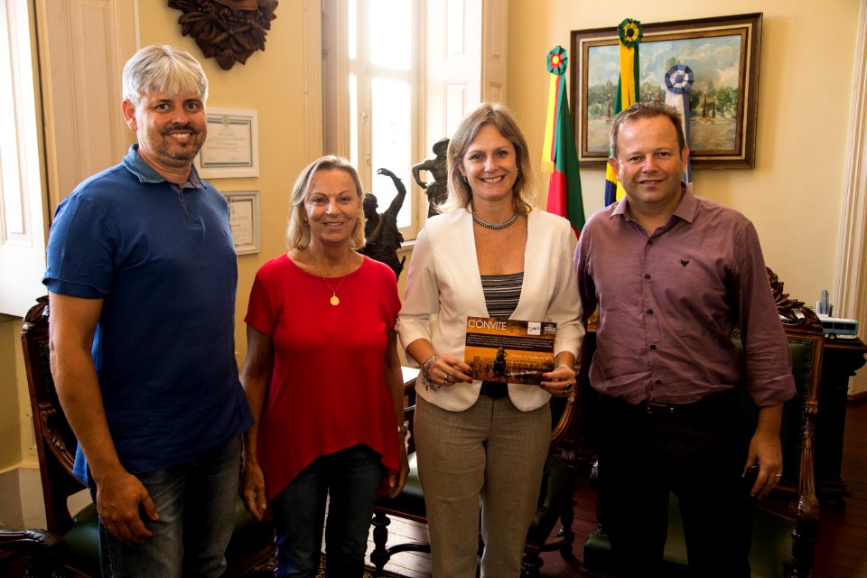 03.04.2019 - Prefeita Paula Mascarenhas na entrega de convite para o GP Princesa do Sul - Foto Gustavo Vara