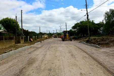 25.03.2019 - Vice-prefeito Idemar e secretário Roberto Ramalho visitam obras Rua Theodoro Born - Foto Michel Corvello