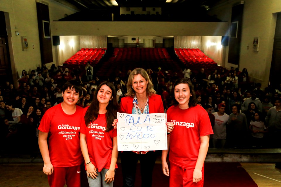 09.10.2018 - Prefeita Paula Mascarenhas durante palestra aos alunos do 9° ano do Colégio Gonzaga - Foto: Gustavo Vara