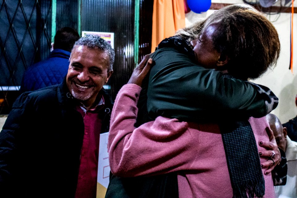 28.06.2019 - Prefeita Paula Mascarenhas prestigia entrega da regularização fundiária para 74 famílias do loteamento Cristovão José dos Santos - Foto Michel Corvello