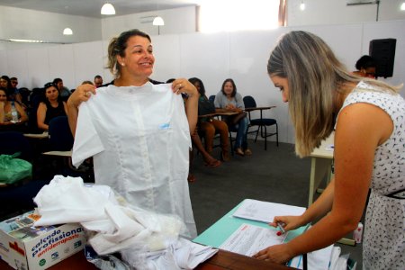 08.02.2019 - SMED - Entrega de EPIs para Marendeiras - Foto Marcel Avila