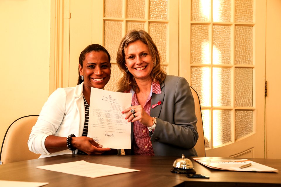 23.10.2018 - Prefeita Paula Mascarenhas realiza assinatura das leis de autoria da vereadora Daiane Dias  - Foto: Gustavo Vara
