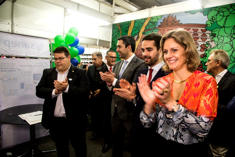 13.06.2019 - Prefeita Paula Mascarenhas e o Governador Eduardo Leite no lançamento das obras de drenagem da rua Gomes Carneiro na Fenadoce - Foto: Gustavo Vara