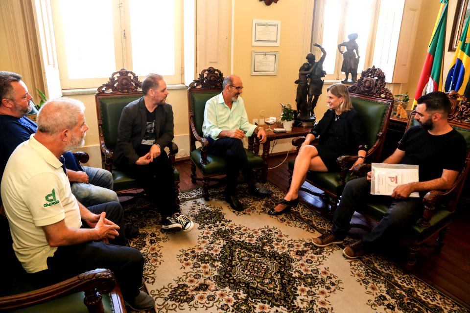 07.02.2019 - Prefeita Paula Mascarenhas em reunião com AVMB - Foto: Gustavo Vara