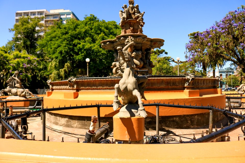 03.12.2018 - Montagem da decoração do Pelotas Doce Natal - Foto Michel Corvello