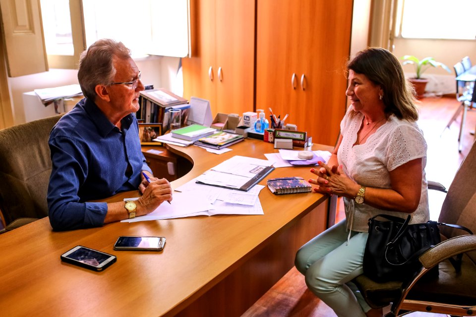 12.11.2018 Vice Idemar reunião Coordenadora do Centro Mun. da Mulher - Fotos Gustavo Mansur