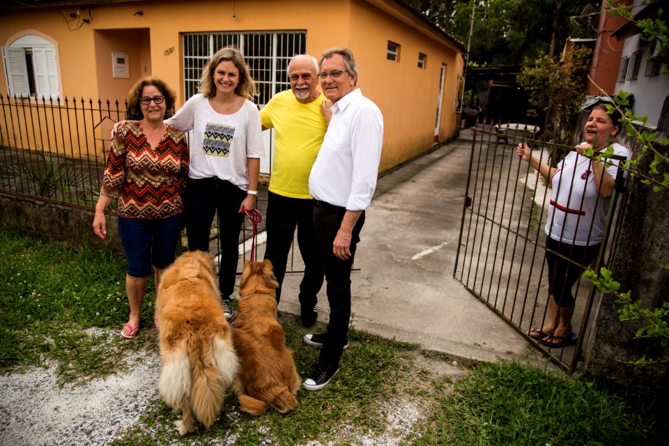 18.10.2018 - Prefeita Paula Mascarenhas e o vice Idemar Barz realizam caminhada de entrega das avenidas 25 de julho e Leopoldo Brod - Foto: Gustavo Vara