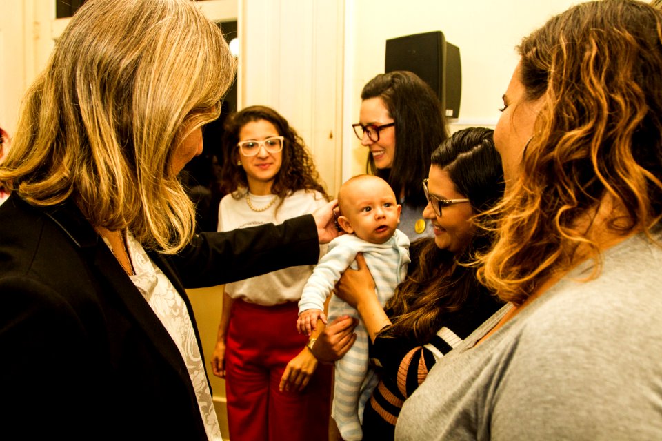 16.04.2019 - Prefeita Paula Mascarenhas em reunião  com o grupo