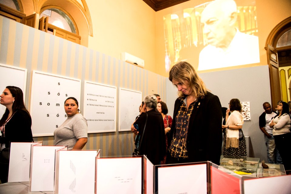 07.11.2018 - Prefeita Paula Mascarenhas participa da abertura da exposição L.C. VINHOLES: CONSTELAÇÕES E FRONTEIRAS DISSIPADAS - comemorações do 32º aniversário de fundação do Museu - Foto: Gustavo Vara