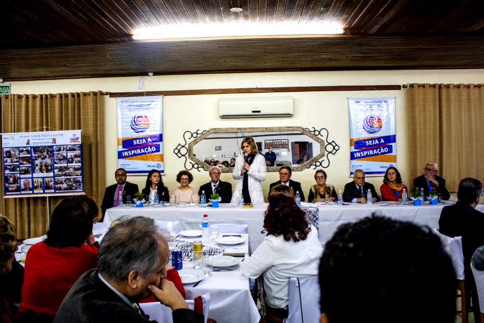31.05.2019 - Prefeita Paula Mascarenhas e o vice Idemar Barz prestigiam reunião Festiva Conjunta dos Rotary Club Pelotas, Oeste e Suleste com entrega de instrumentos à Orquestra Estudantil Municipal - Foto Michel Corvello