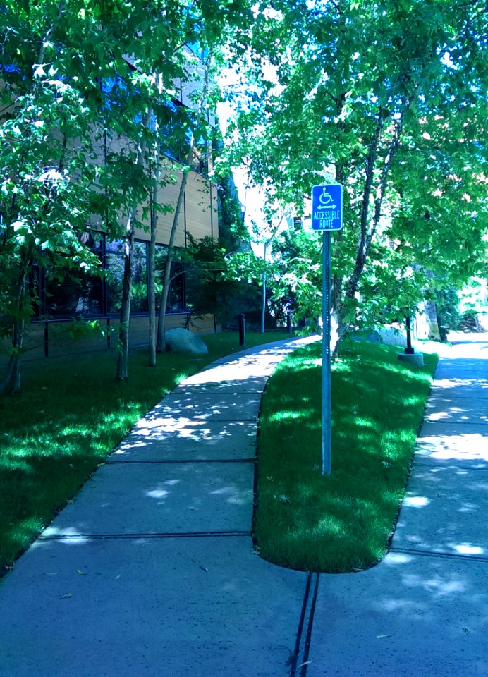 handicap accessible route sign