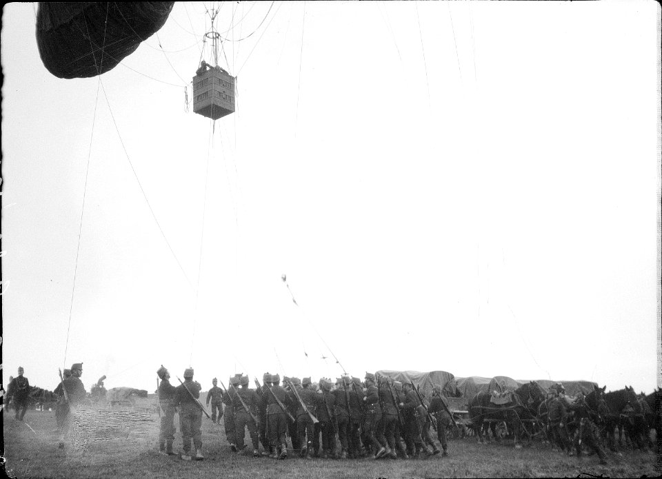 Abhebender Ballon  2 1914-18