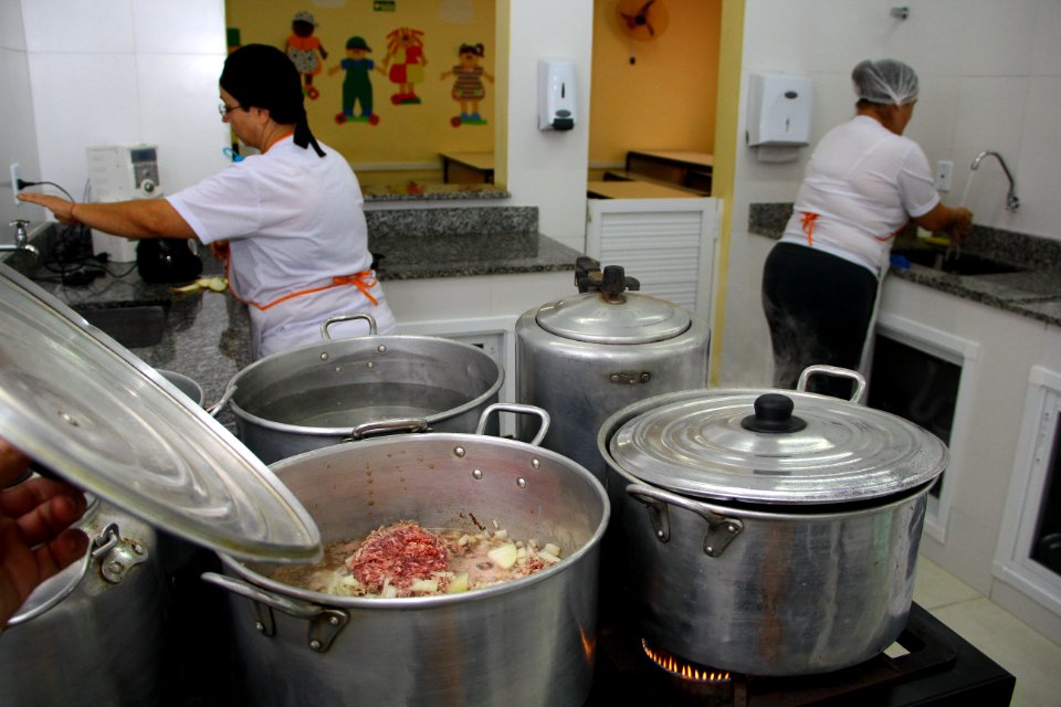 02.05.2018 - SMED - Merenda escolar - foto Marcel Avila