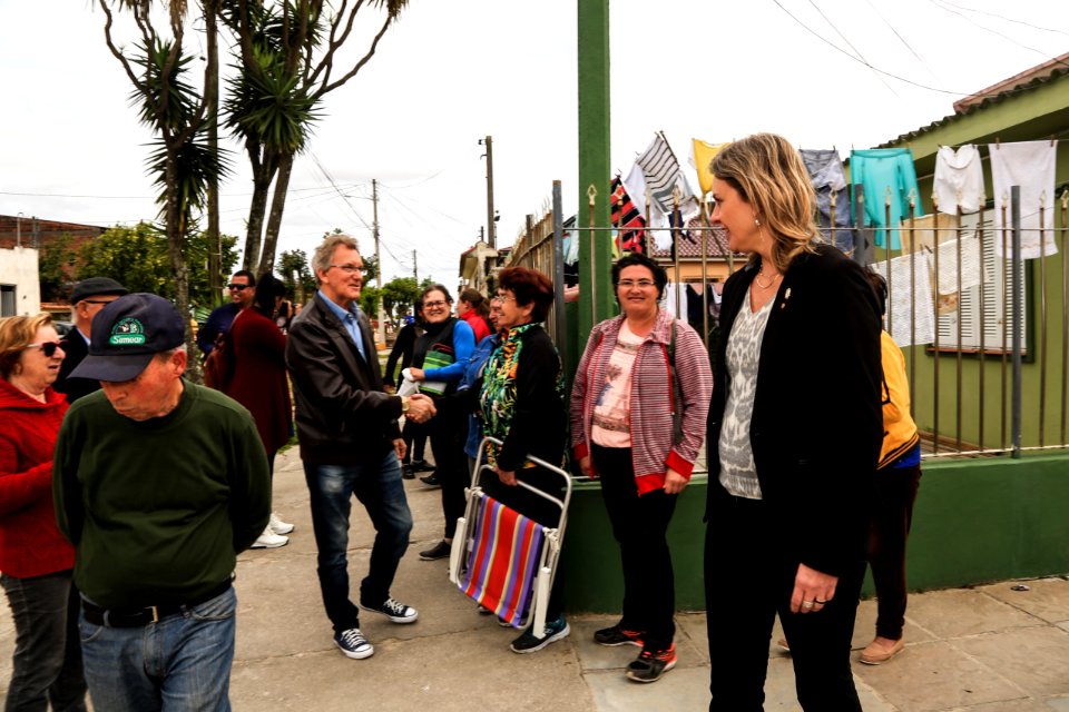 11.10.2018 - Prefeita Paula Mascarenhas e o vice Idemar Barz realizam a entrega de veículos no reservatório R5, entrega de máquinas e visita nas obras do Sanep,  no Fragata - Foto: Gustavo Vara