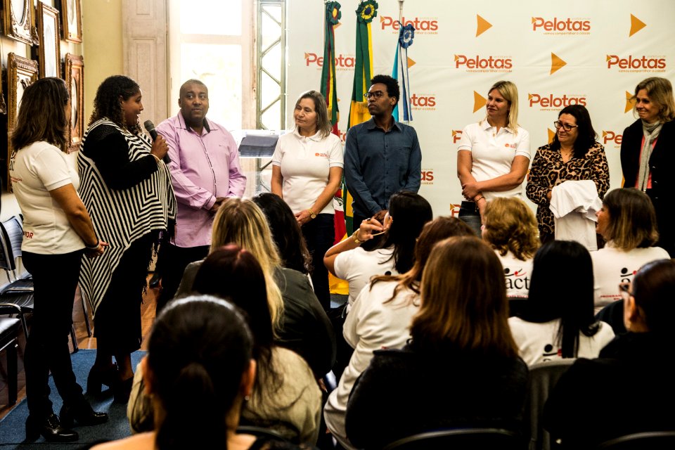 28.05.2019 - Prefeita Paula Mascarenhas na cerimônia de assinatura do termo de acordo e comprometimento com a idealizadora da metodologia ACT – programa para educar crianças em ambientes seguros - Foto: Gustavo Vara
