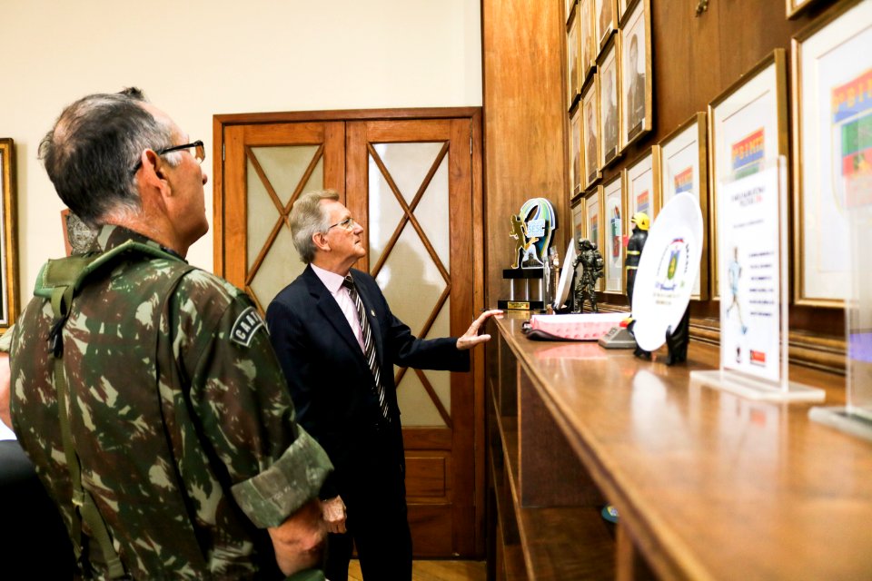 19.11.2018 - Vice Idemar na cerimônia do dia da Bandeira no 9º batalhão militar - FotoMichelCorvello