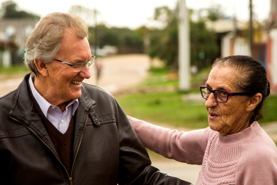 24.05.2019 - Prefeita Paula Mascarenhas e o vice Idemar Barz realizam a caminhada de entrega das obras da avenida São Jorge e rua Doutor Amarante - Foto: Gustavo Vara