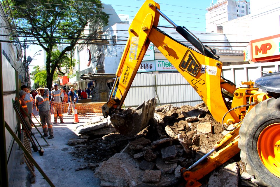 06.04.2018 - SEPLAG - Inicio das obras no calçadão - Foto Marcel Avila (7)