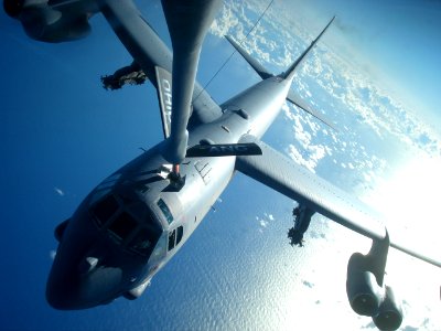 B-52 Refuel