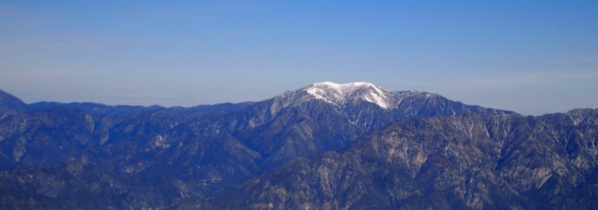 Mt Baldy flying into LAX