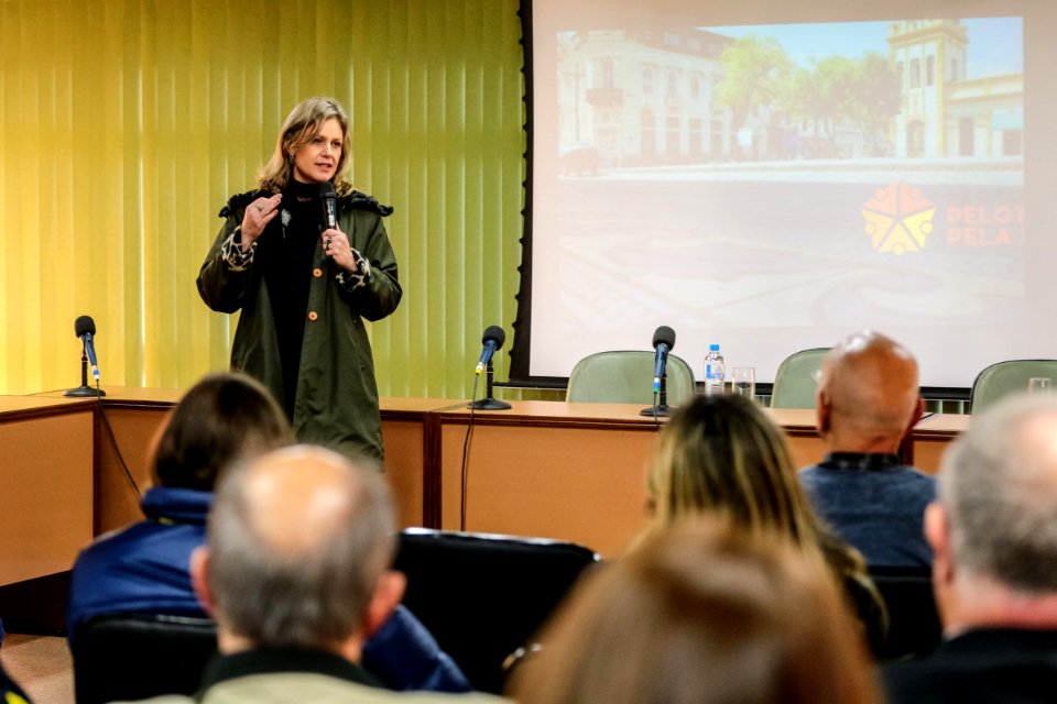 18.06.2018 Prefeita Paula palestra na Câmara de Caxias Pacto Pelotas pela Paz - Fotos Gustavo Mansur