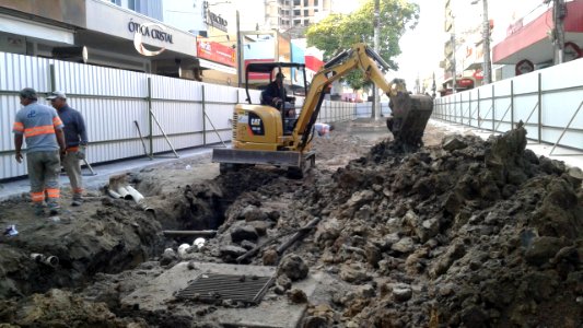 18.04.2018 - SEPLAG - Obras no Calçadão -  (2)