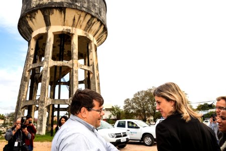 11.10.2018 - Prefeita Paula Mascarenhas e o vice Idemar Barz realizam a entrega de veículos no reservatório R5, entrega de máquinas e visita nas obras do Sanep,  no Fragata - Foto: Gustavo Vara