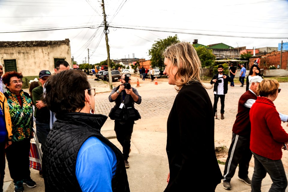 11.10.2018 - Prefeita Paula Mascarenhas e o vice Idemar Barz realizam a entrega de veículos no reservatório R5, entrega de máquinas e visita nas obras do Sanep,  no Fragata - Foto: Gustavo Vara