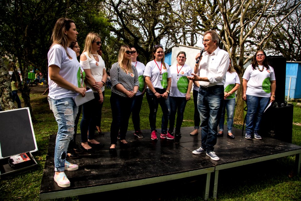 29.09.2018 - Vice prefeito Idemar Bar participa do evento A praça é de todos - promovido pelas escolas Mário Osório Magalhães, Bernardo de Souza e Ruth Blank - alusivo ao Pacto Pelotas pela Paz - Foto: Gustavo Vara