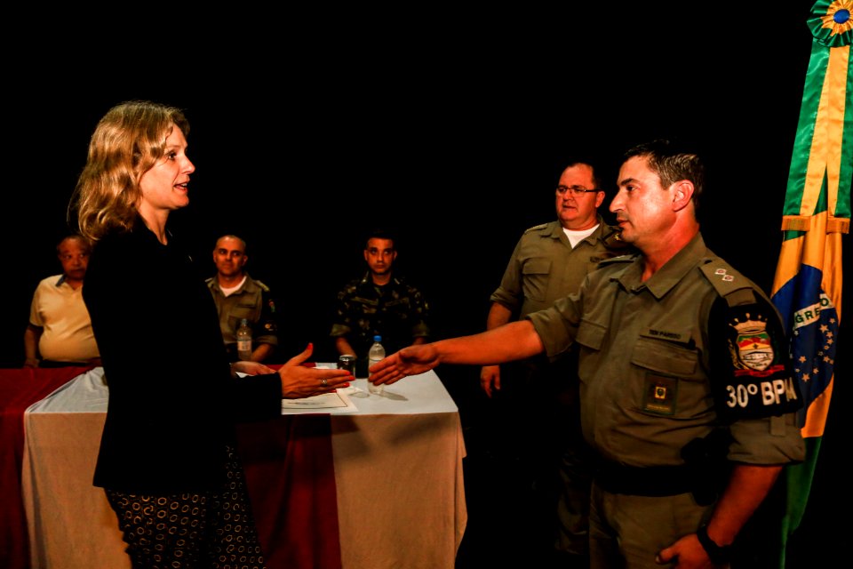 21.11.2018 - Prefeita Paula Mascarenhas e o vice Idemar Barz participam da formação Brigada Militar  - Foto: Gustavo Vara