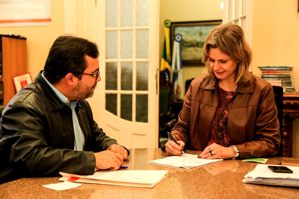 27.09.2018 - Prefeita Paula Mascarenhas sanciona  projeto que altera o plano diretor - Foto: Gustavo Vara