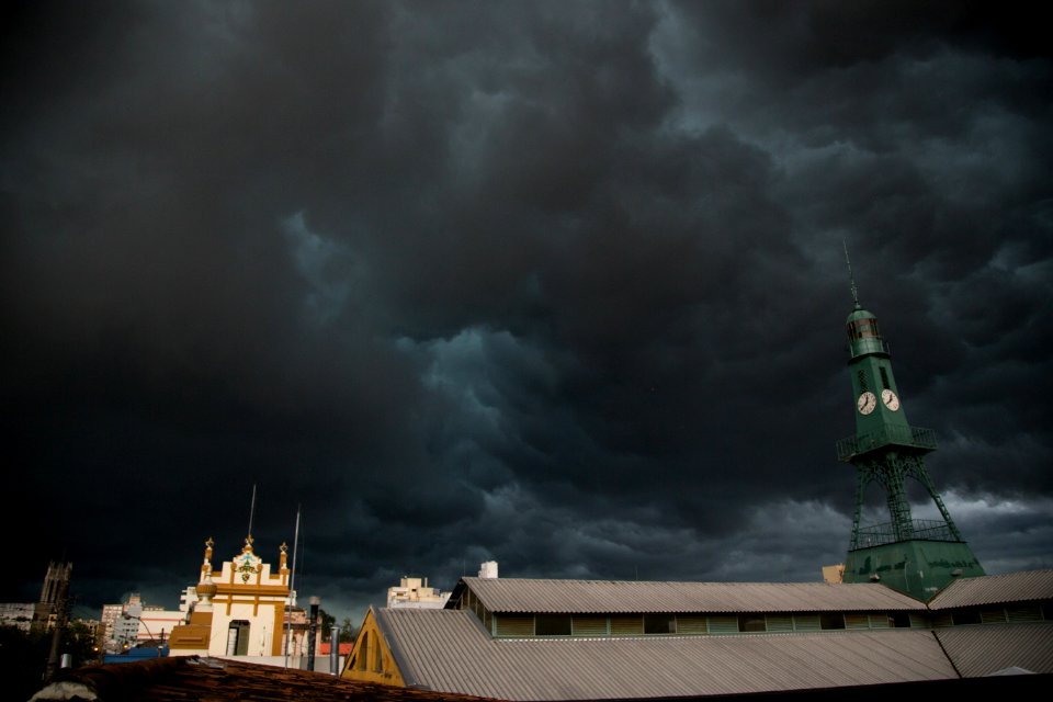 29.09.2018 - Forte temporal atinge a cidade de Pelotas - Foto: Gustavo Vara