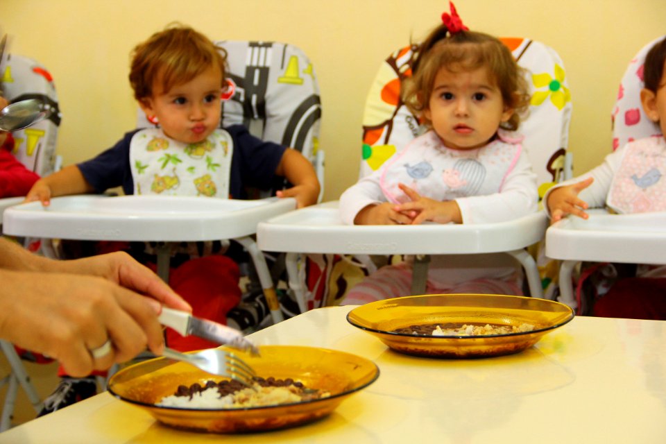 02.05.2018 - SMED - Merenda escolar - foto Marcel Avila