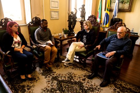 15.05.2019 - Prefeita Paula Mascarenhas em reunião com o vereador Reinaldo Elias - Foto: Gustavo Vara