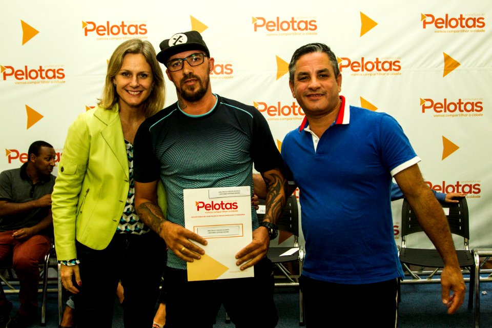 13.02.2019 - Prefeita Paula Mascarenhas realiza a entrega de contratos e carnês da Regularização Fundiária  do Navegantes - Foto: Gustavo Vara