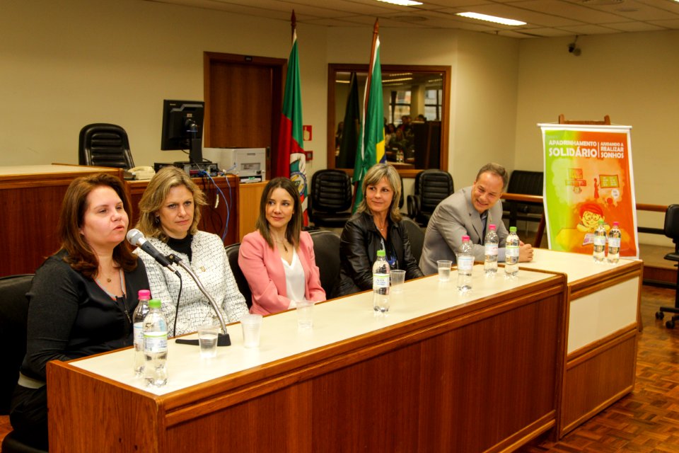 05.10.2018 - Lançamento do projeto Apadrinhamento Solidário - Foto Gustavo Vara-67