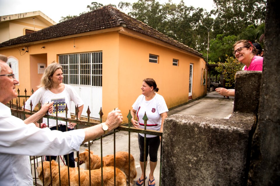 18.10.2018 - Prefeita Paula Mascarenhas e o vice Idemar Barz realizam caminhada de entrega das avenidas 25 de julho e Leopoldo Brod - Foto: Gustavo Vara