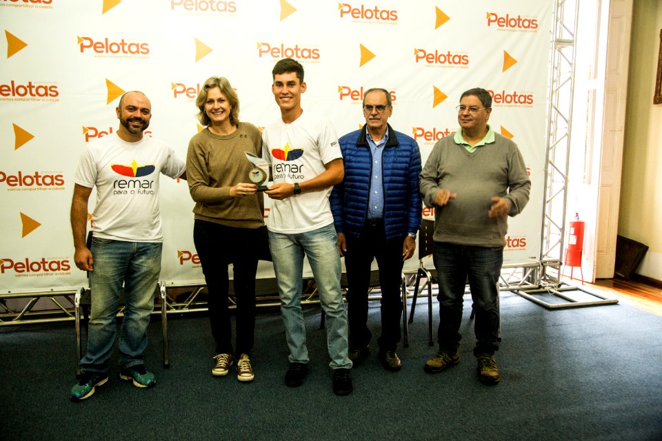 14.05.2019 - Prefeita Paula Mascarenhas realiza a entrega  de homenagens aos participantes do projeto Remar Para o Futuro - Foto: Gustavo Vara